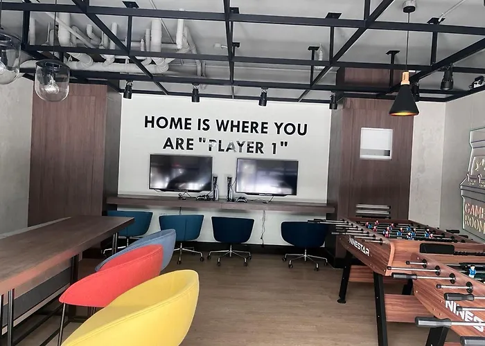 Gentry Manor Balcony Seaview Wifi Netflix Near Airport Okada 8b Manila